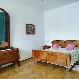 Apartamento Place, Cracovia